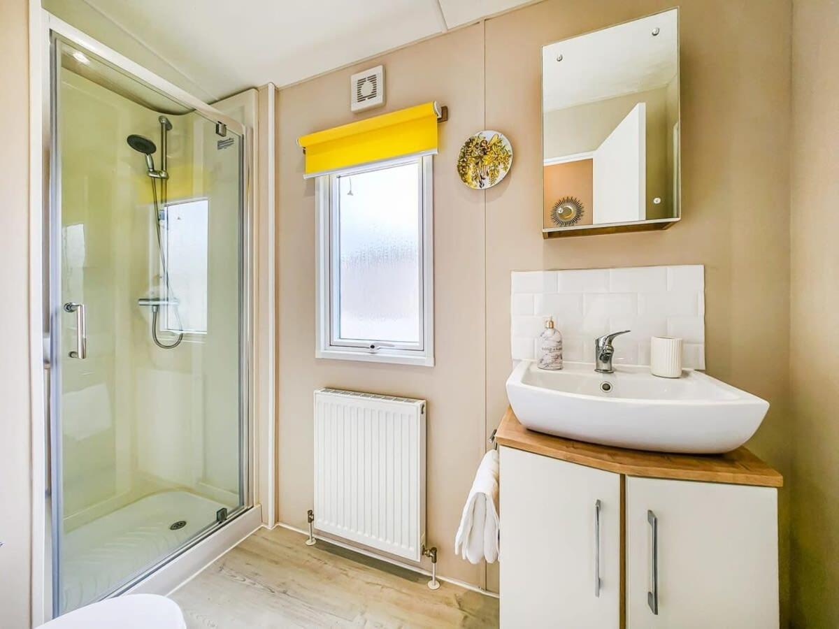 Escape To Paradise At Pevensey Bay Holiday Park 13 Woodland Walk Villa Ngoại thất bức ảnh