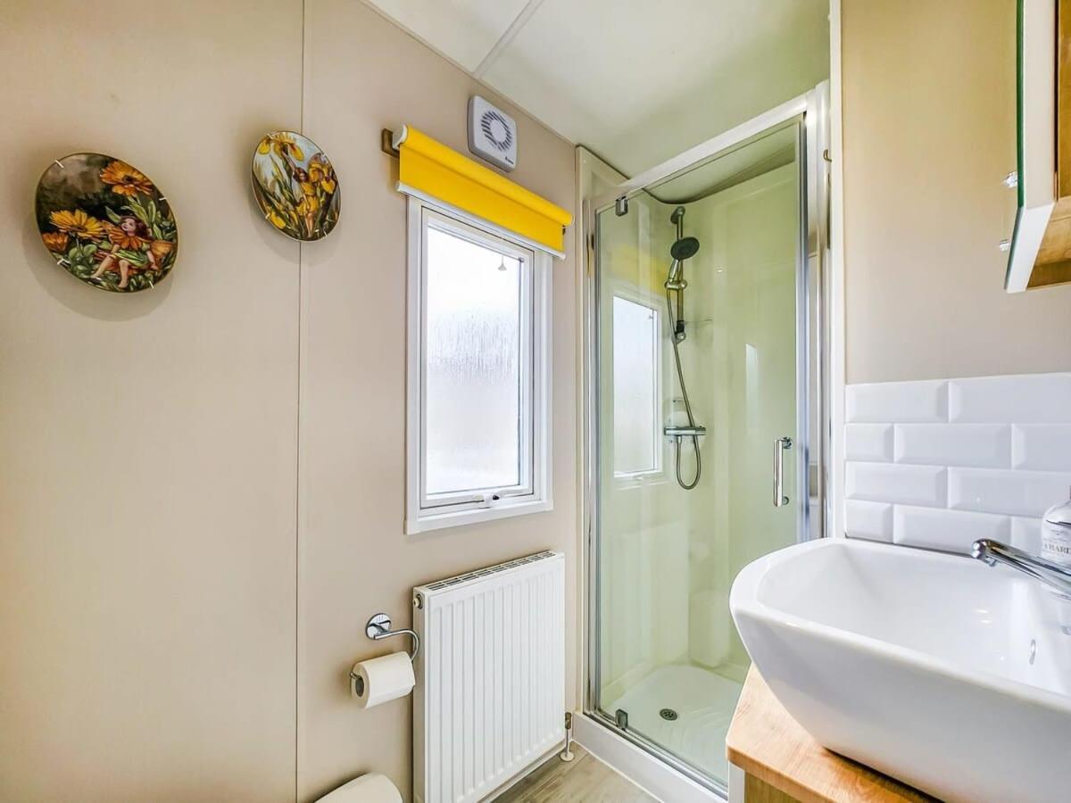 Escape To Paradise At Pevensey Bay Holiday Park 13 Woodland Walk Villa Ngoại thất bức ảnh